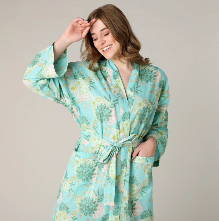 Mahogany Womens Jolene Robe