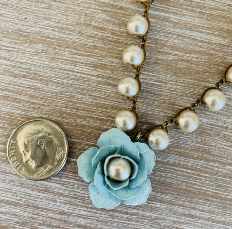 Twist Style Flower with Simmering Aqua Bloom and Glass Pearls Necklace