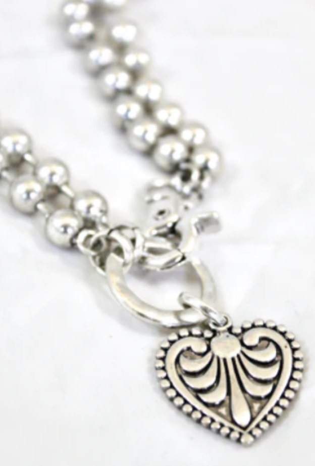 Lizou Heart Pendant Necklace - Large Flat Heart