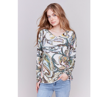 Charlie B Womens Printed V-Neck Long Sleeve Plushy Sweater