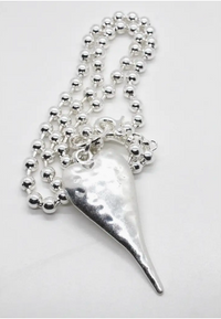 Lizou Single Silver Strand Necklace - XL Heart