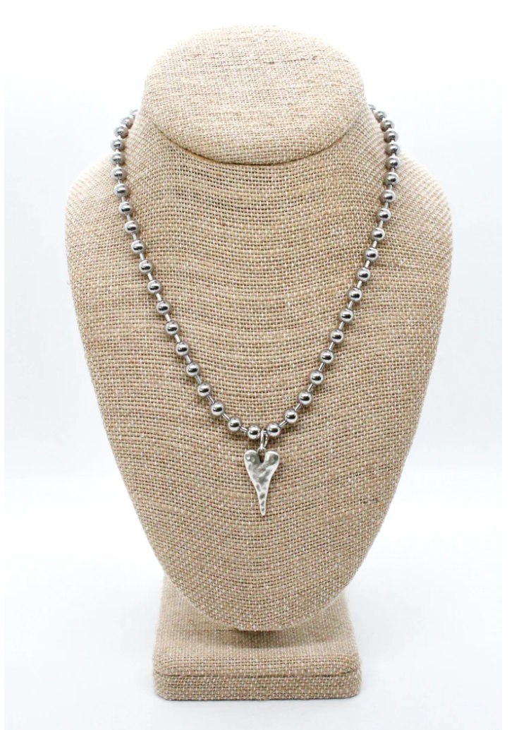Lizou Silver Chain Mini Heart Necklace