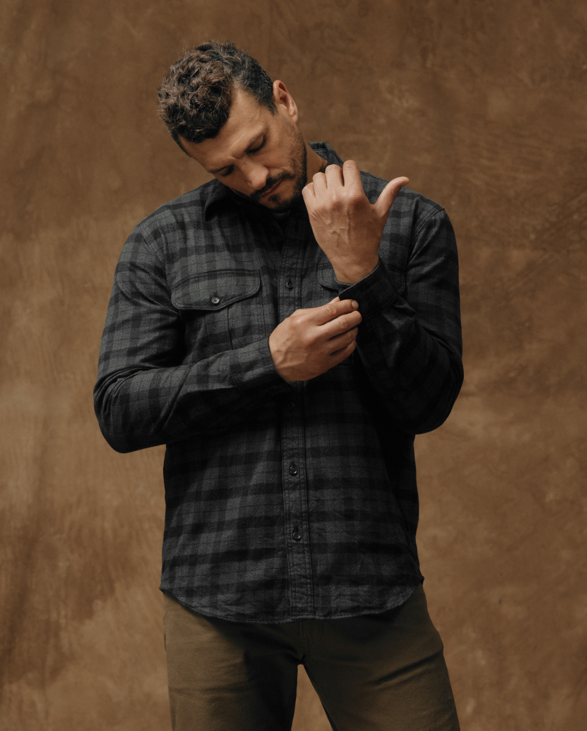 Filson Mens Alaskan Guide Shirt - Heather Gray/Black Plaid