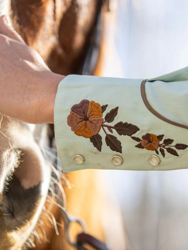 Schaefer Womens Embroidered Snap Western Shirt