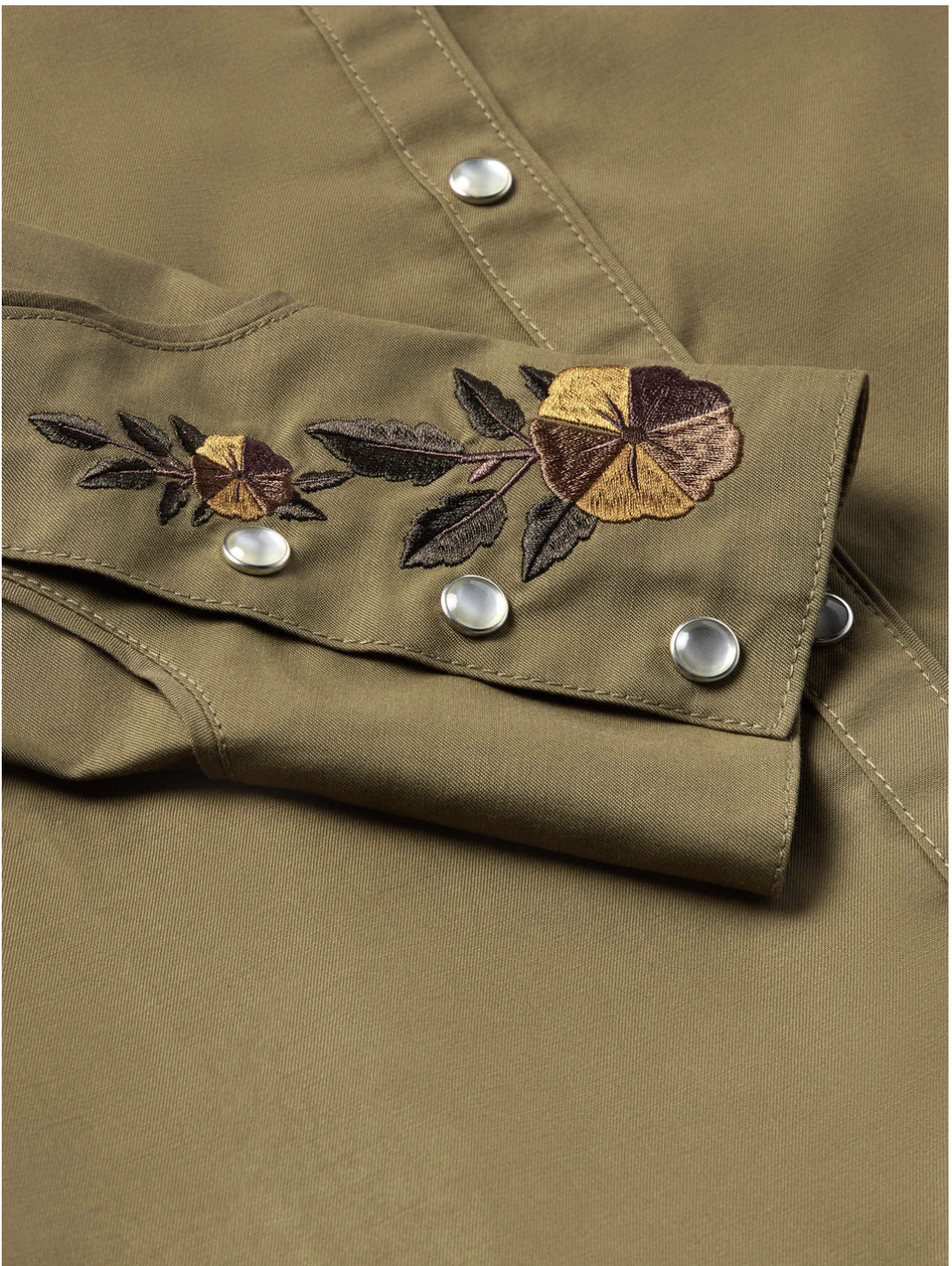 Schaefer Womens Embroidered Snap Western Shirt