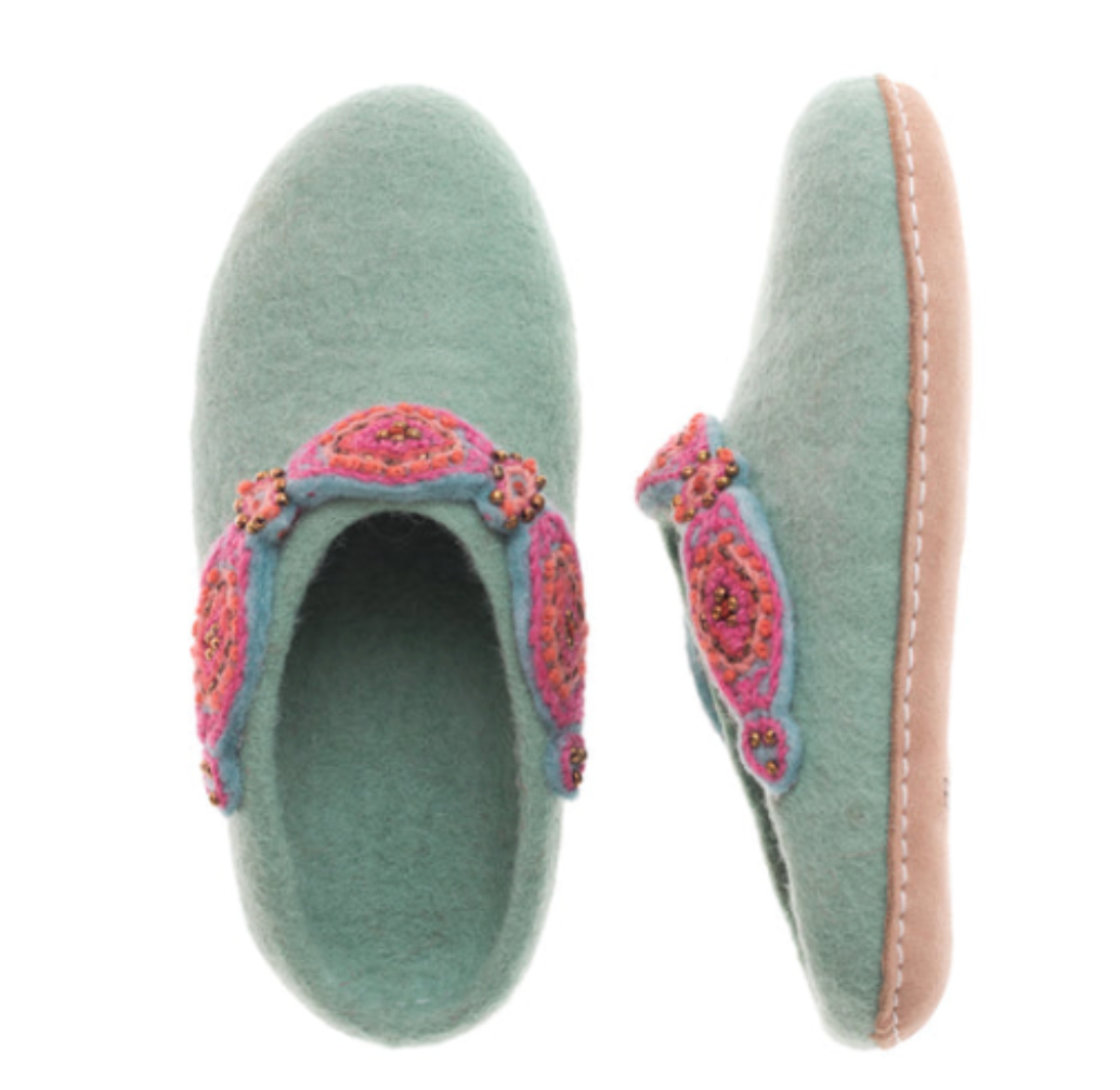 French Knot Womens Jeweled Cuff Slipper
