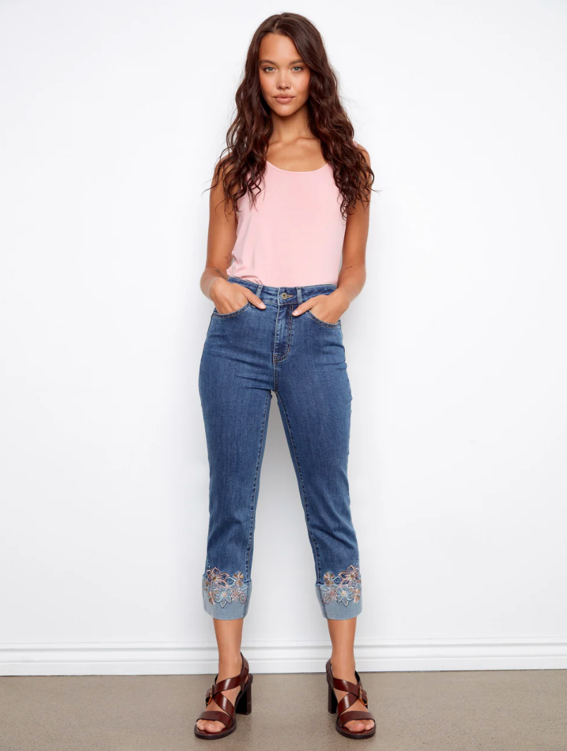 Charlie B Womens Cropped Stretch Denim Embroidered Cuff Jean