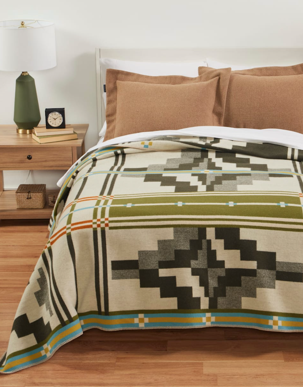 Pendleton Seven Springs Jacquard Napped Blanket