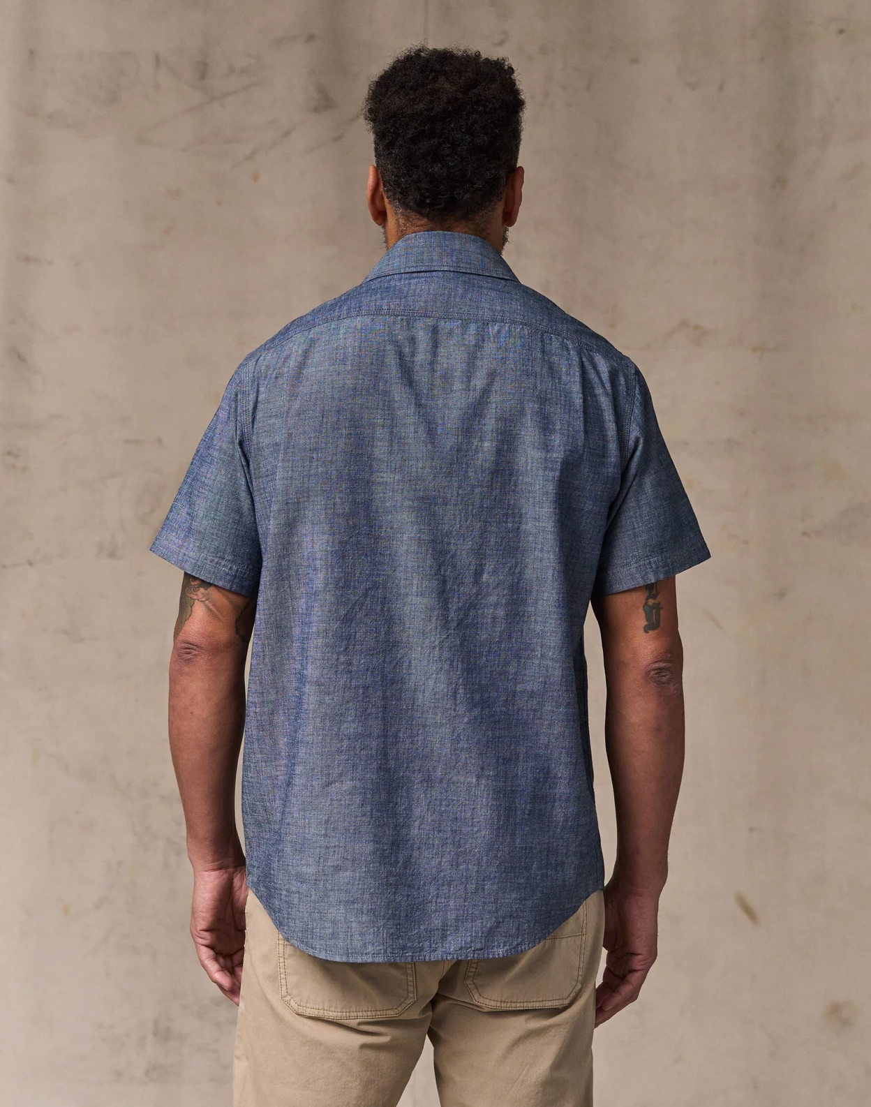 Filson Mens Short Sleeve Chambray Shirt