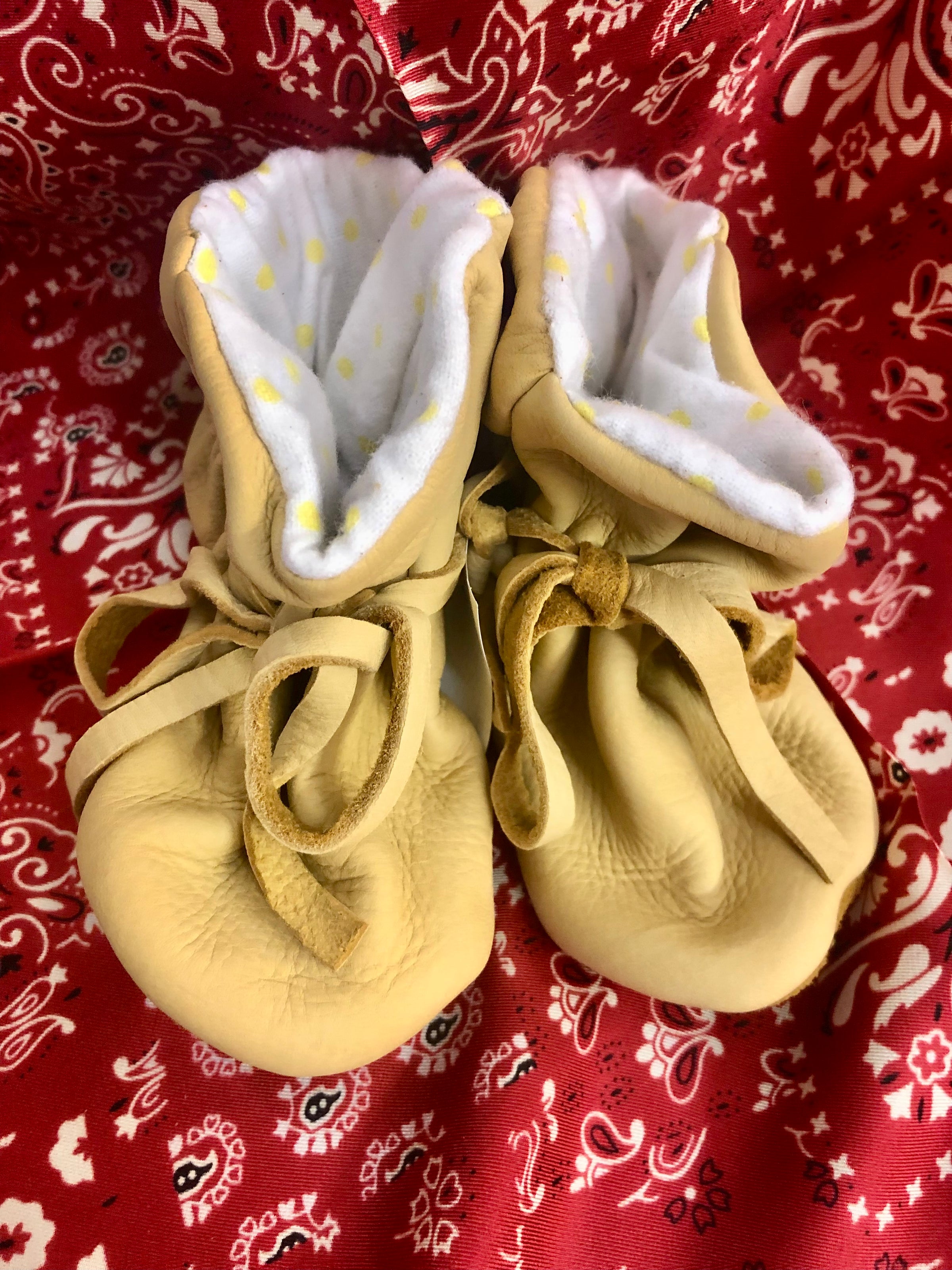 Geier Baby Natural Deerskin Moccasin-Yellow