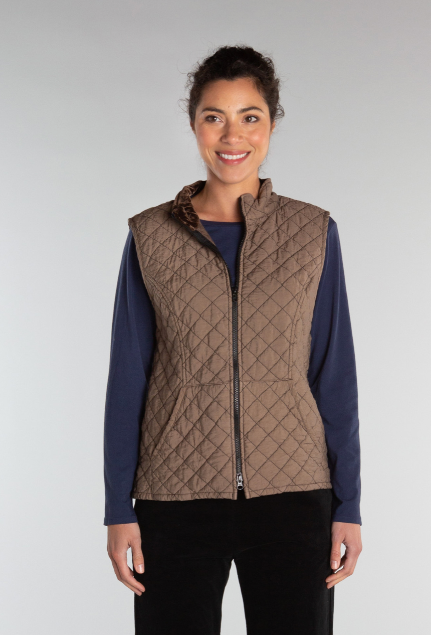 Cut Loose Womens Quilted Vest - Saddle